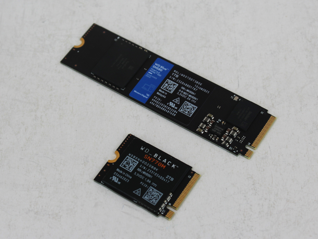 Der Größenvergleich mit einer konventionellen M.2-2280-SSD.