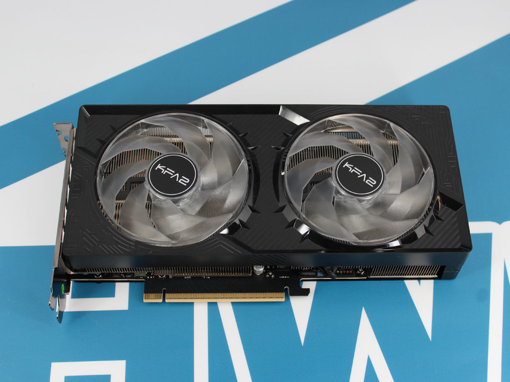 KFA2 GeForce RTX 5070 1-Click OC im Test.