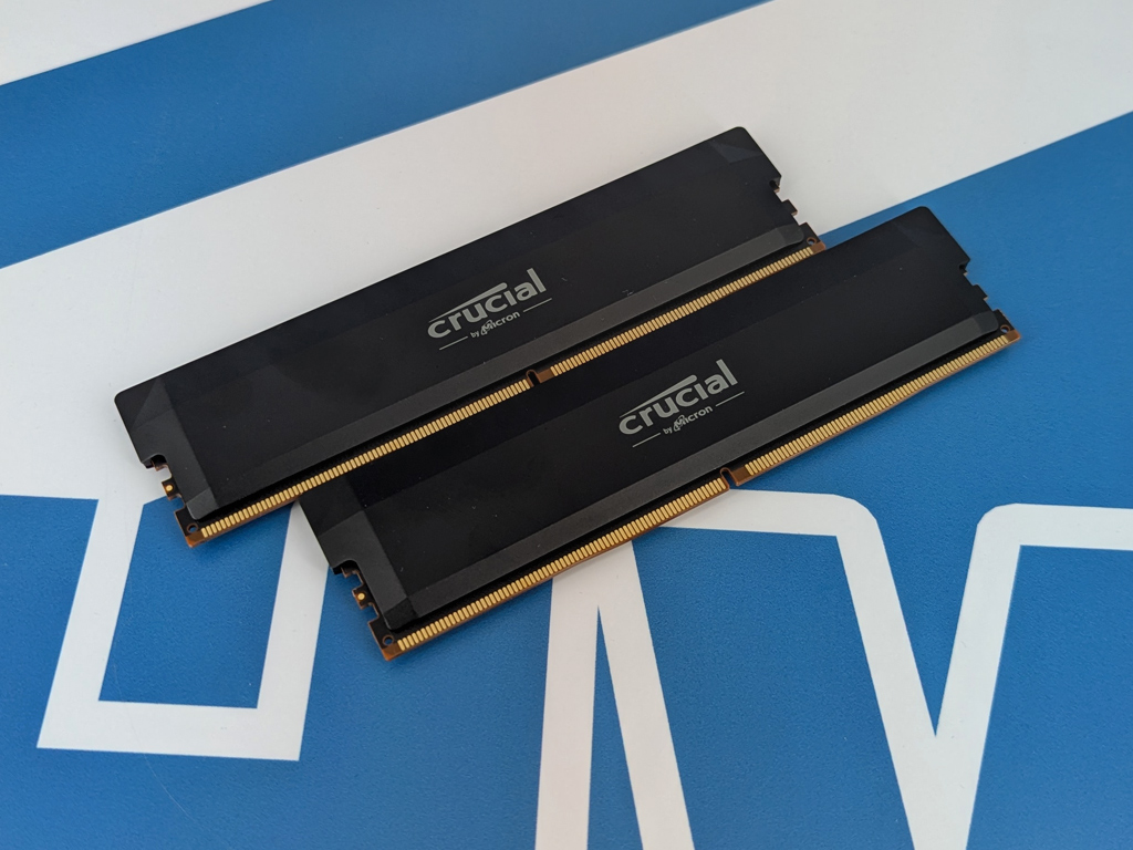 Kit mit schwarzen Heatspreadern.