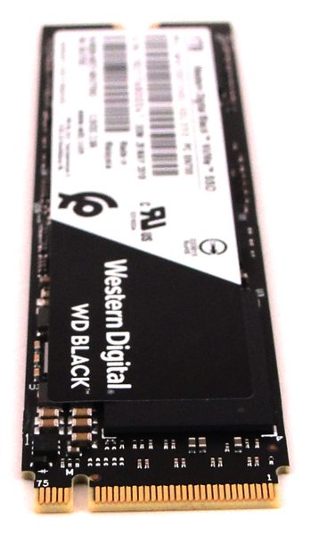 Auf der Western Digital WD Black NVMe SSD-Serie wird 3D-TLC-NAND mit 64 gestapelten Lagen verwendet.