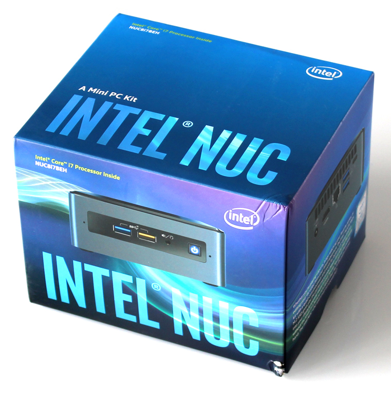 Die Verpackung des Intel NUC-Kit NUC8i7BEH kommt im bekannten und NUC-üblichen Look.